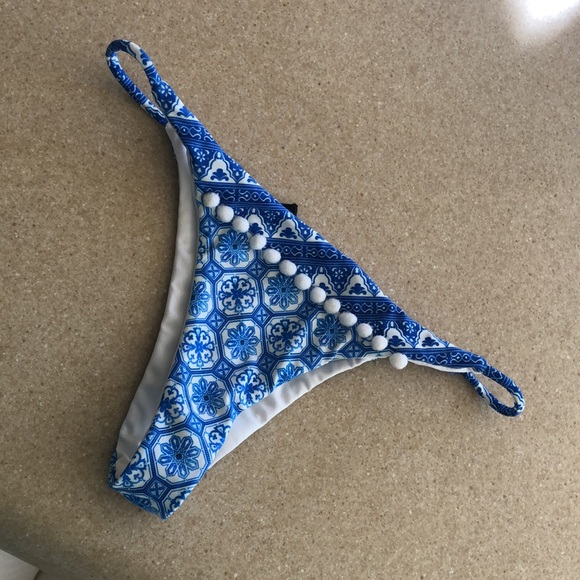 Skye & Staghorn Medina blue bikini - Picture 6 of 16